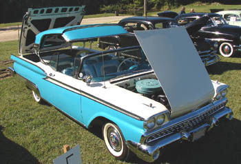 1959 Ford Skyliner retractable hardtop